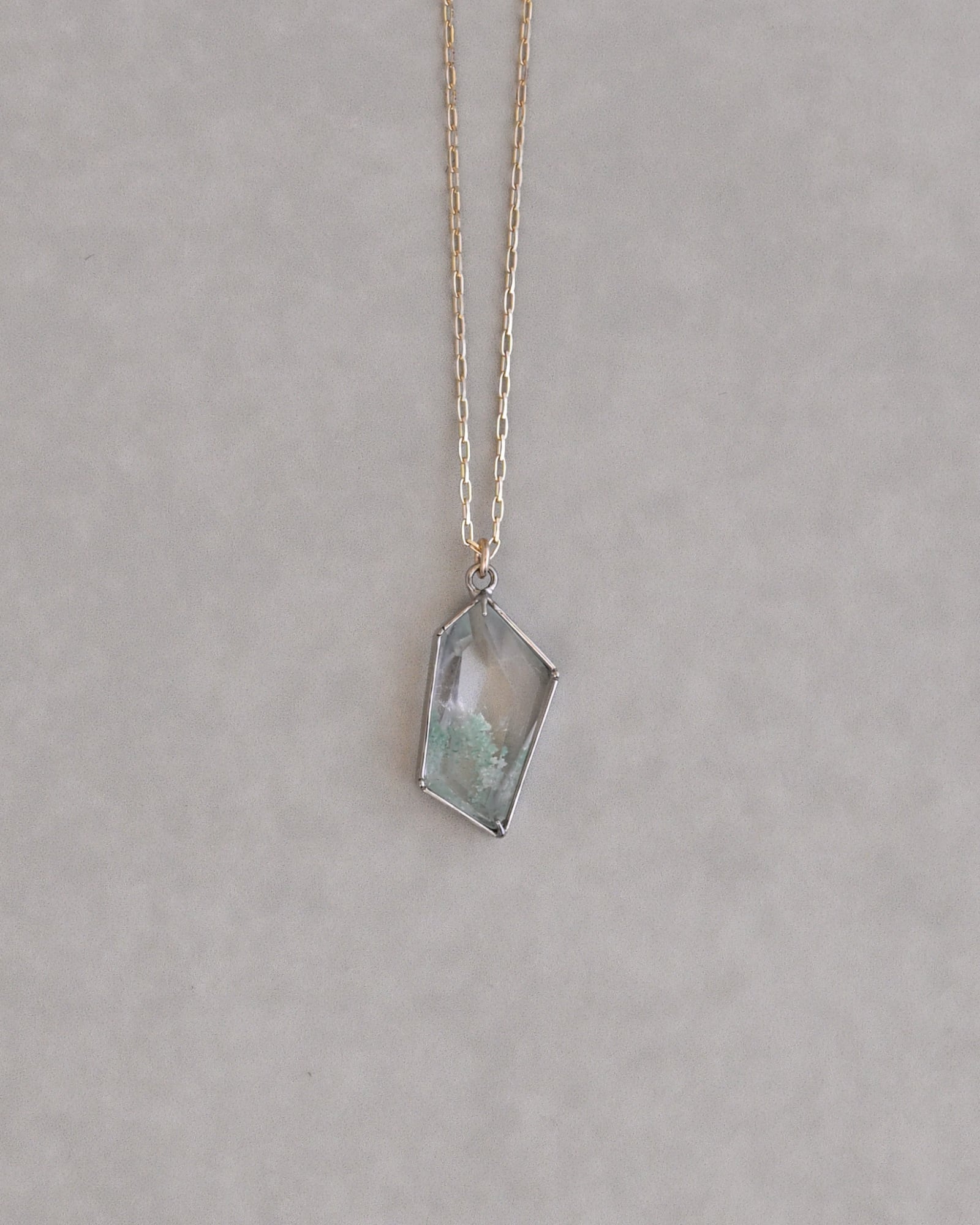 箱庭 — Green Phantom Quartz