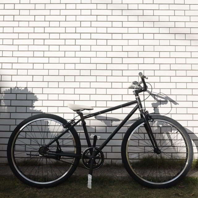 【FUN 26×1.95 ANGUS STREET, Mat black】ハイテン クロモリ ピストバイク シングルスピード オーダーメイドオーダーメイド自転車 身長140cmから マットブラック 黒