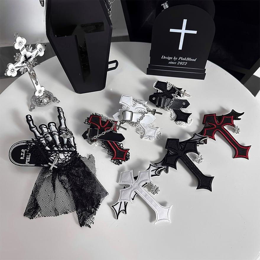 ブローチ ヘアアクセサリー 頭飾り チェーンクロス 十字架 闇かわいい