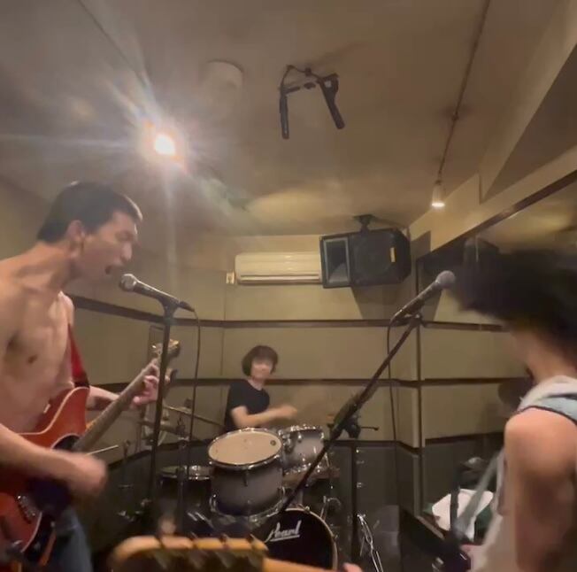 Sundae May Club /「春 / POOL」 | The Domestic