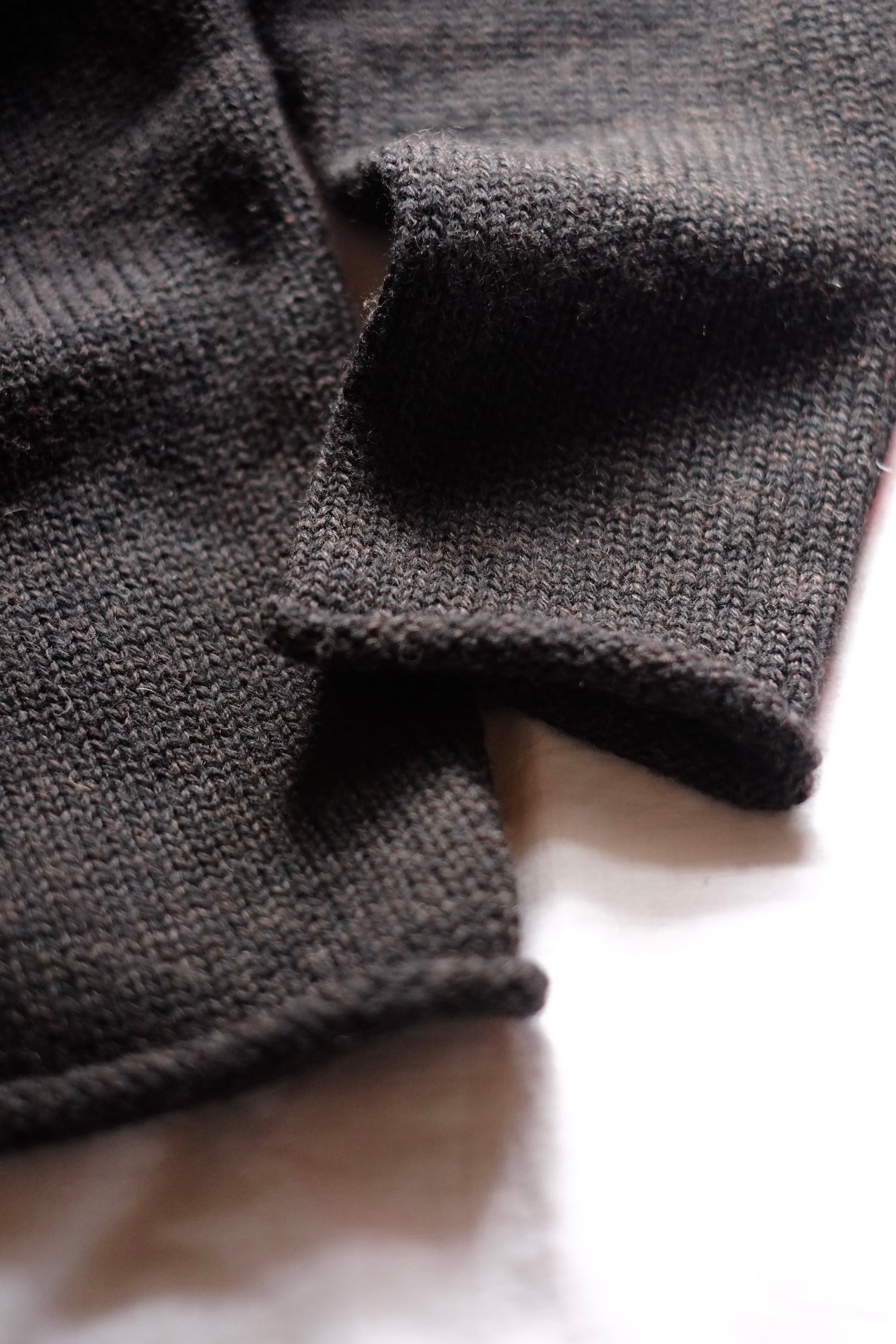 ENDS and MEANS／Roll Neck Nep Knit【 Dark Brown 】 | CAMILOTA