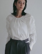 MANOF MUTTON SLEEVE BLOUSE 2色展開