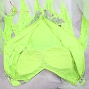 社交ダンス 衣装 スタンダードドレス ワンピース ドレス スタンダード フロート レース フリル 黄緑 蛍光 ホワイト 白 デモ 競技 ダンス パーティ 発表会 グリーン系 蛍光カラー ふんわり 華やか コスチューム フェスティバル 舞台衣装 発表会用 デモ用衣装 ダンス衣装 社交ダンス用 フェミニン 可愛い 競技用