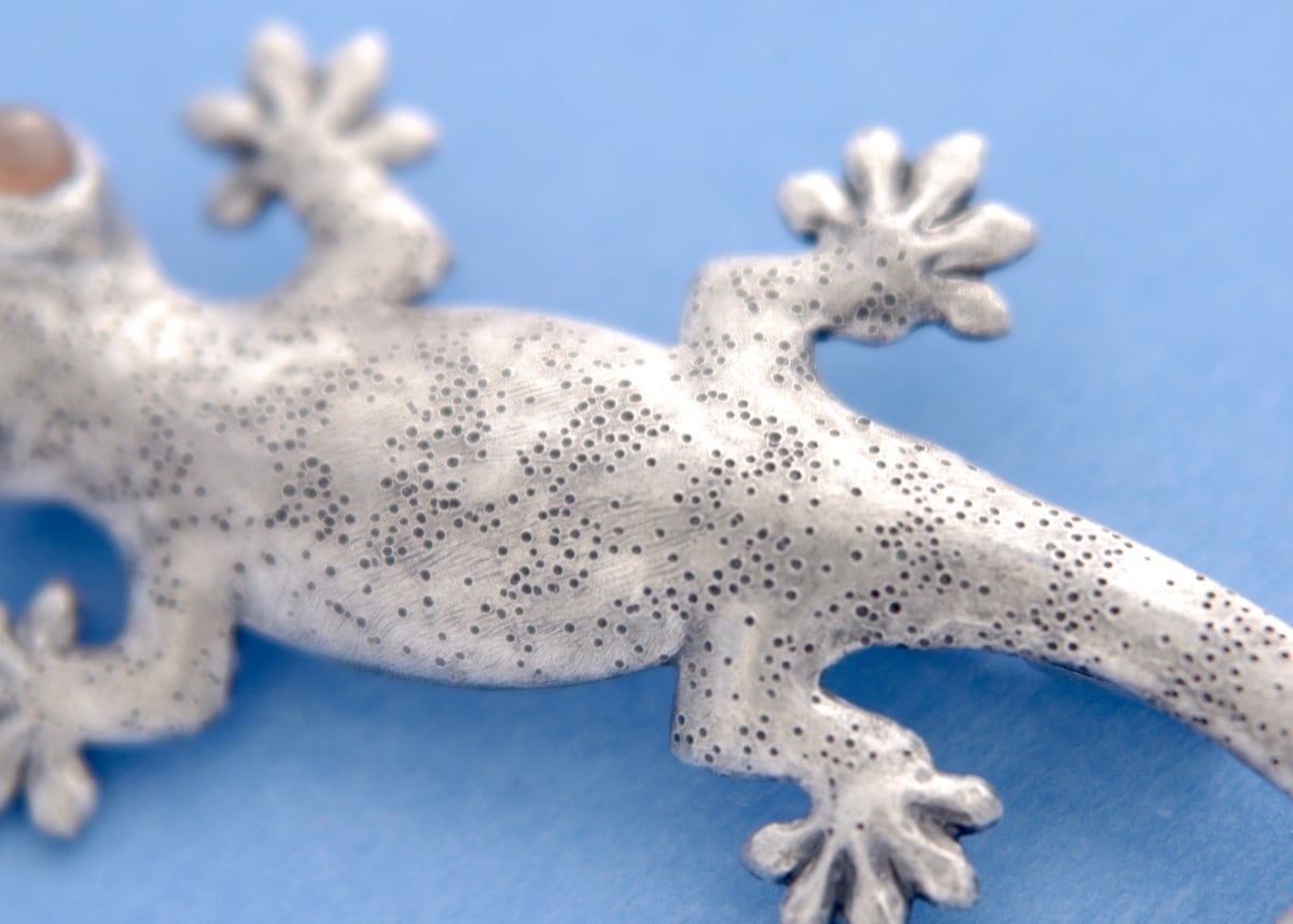 ヤモリ ] ブローチ | kazuma nagai