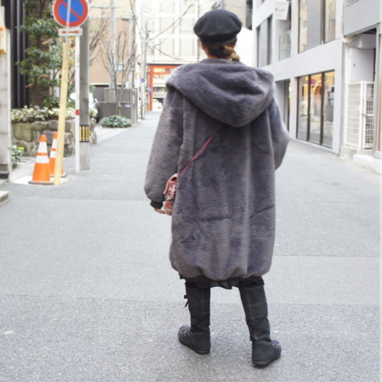 Topanga Fashion　ボリュームファーパーカーコート　グレー