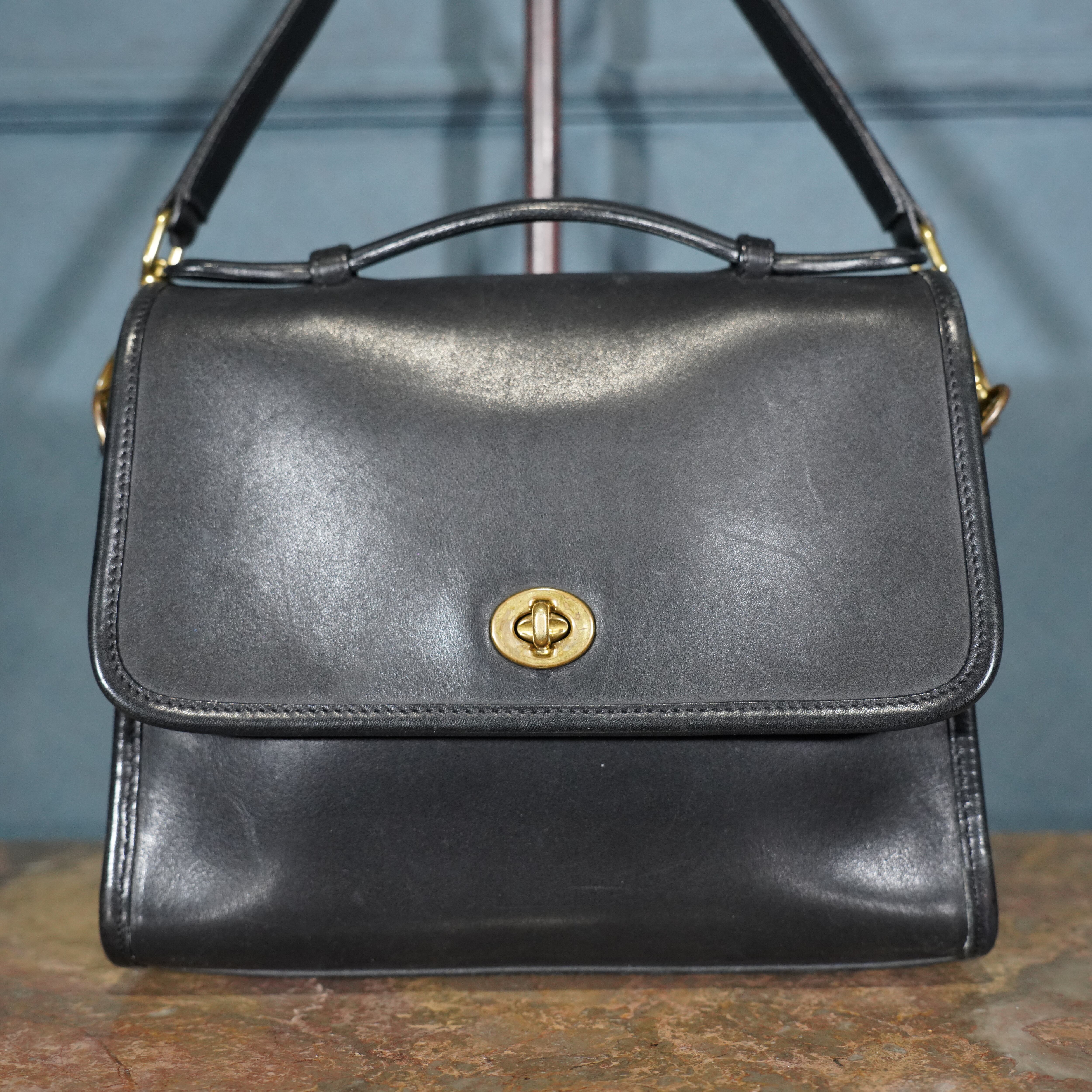 OLD COACH TURN LOCK DESIGN LEATHER 2WAY SHOULDER BAG MADE IN USA