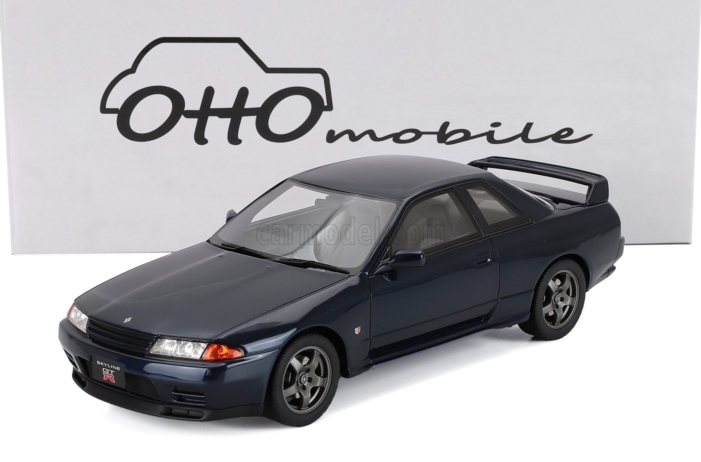 ミニカー 1/18 ニッサン スカイライン GTR ソリド SOLIDO 1/18 NISSAN