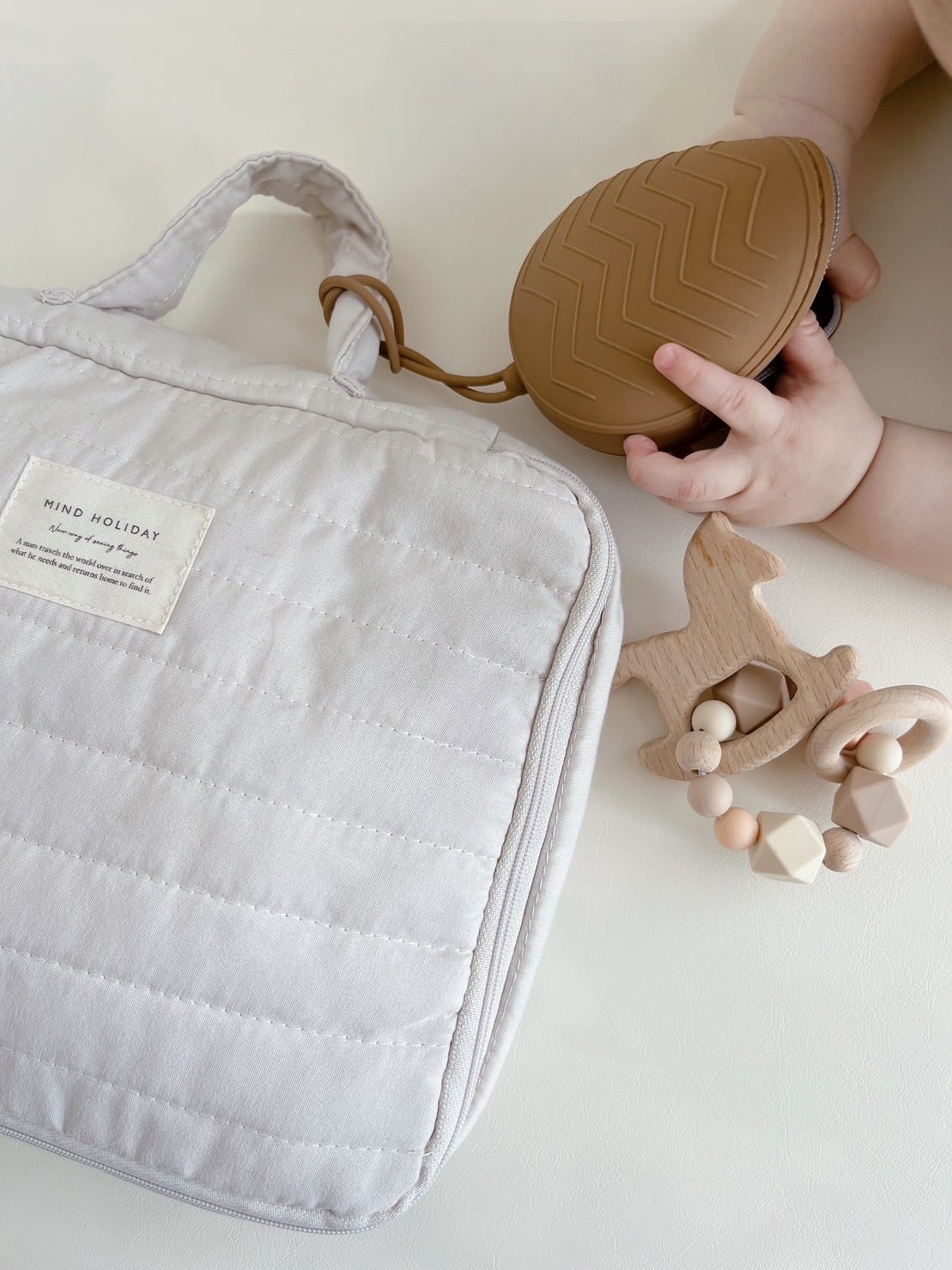 マカロンポーチ（おしゃぶりケース） | fika