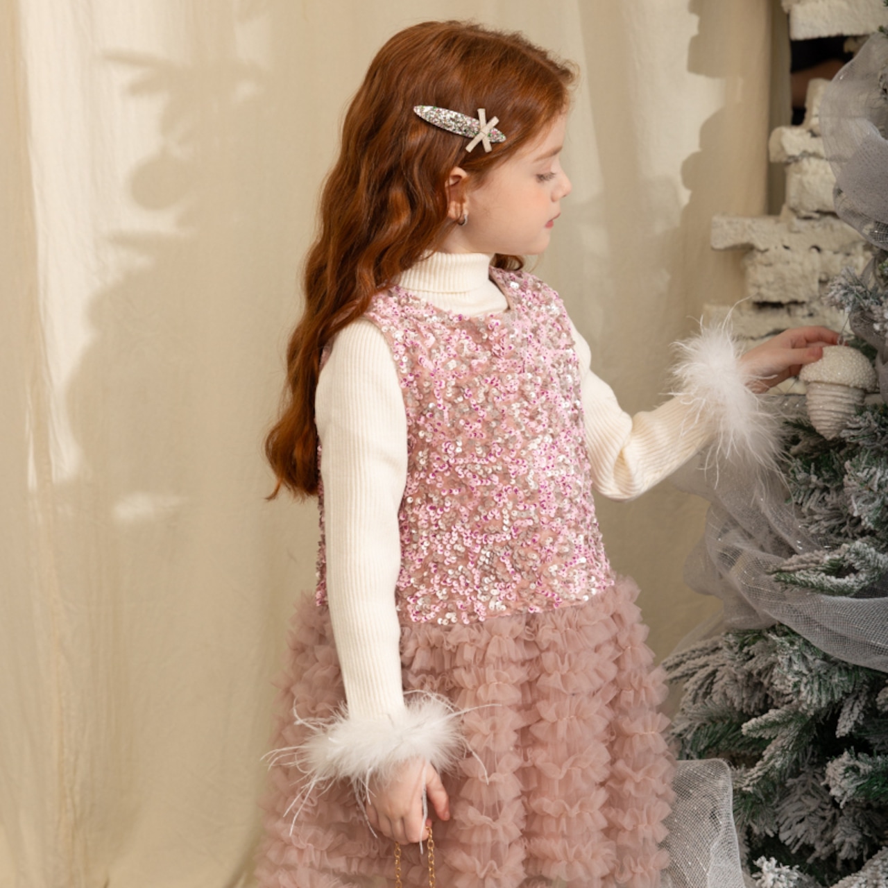 冬キラキラメッシュ裾ベストワンピース