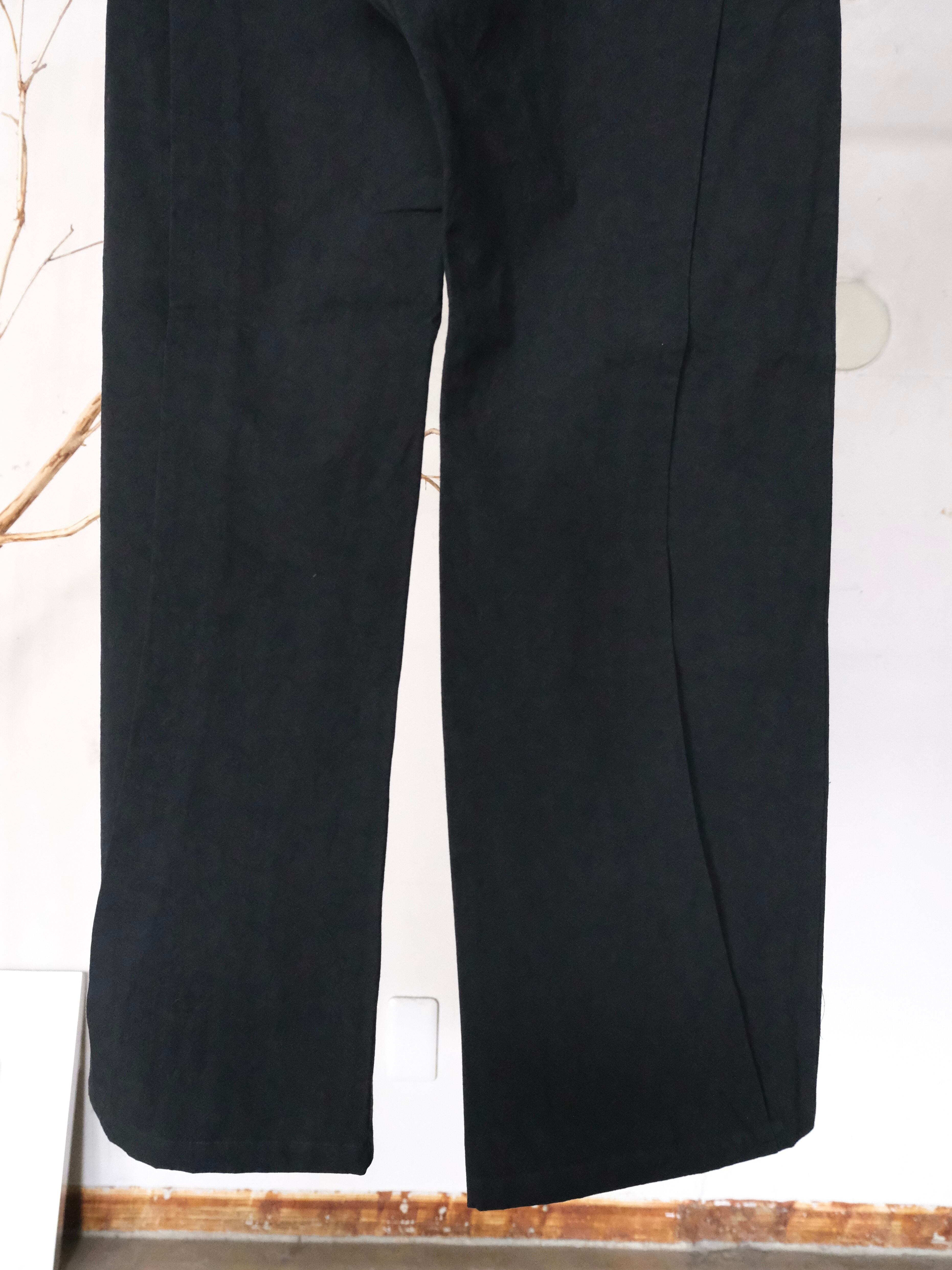 STEAF】 WAVE TUCK PANTS | THE OUR