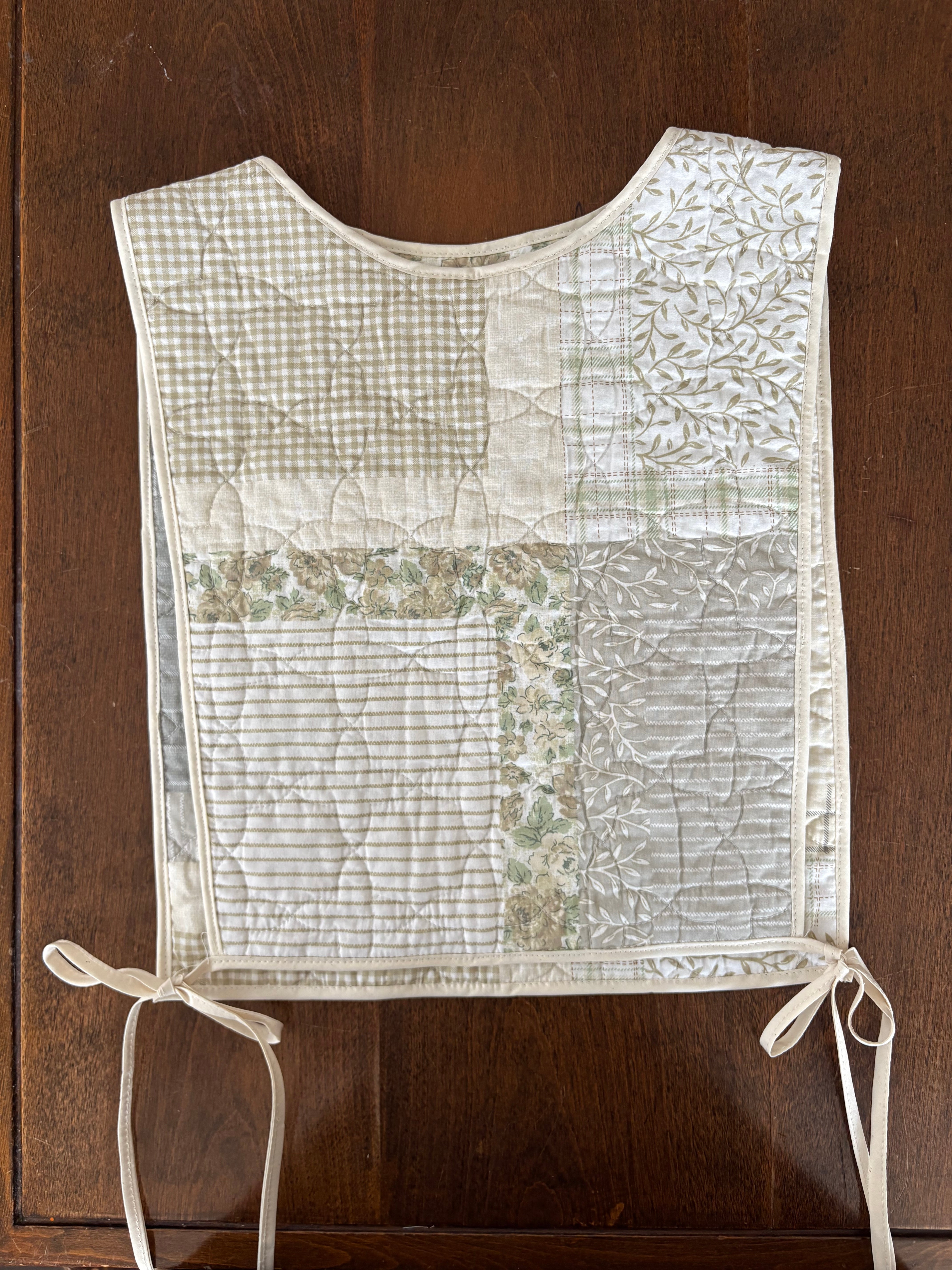 antique quilt vest | arinco49190