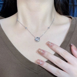 おしゃれ キラキラ セコイド クリスタル レディース ネックレス