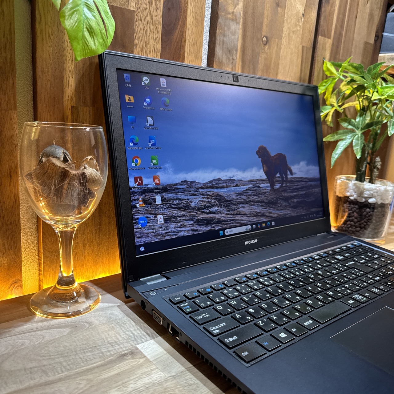 \ 公式ショップ限定価格❣️/ おすすめ《ハイスペック》Mouse 最高峰 Corei7 第8世代 15インチ メモリ8GB SSD256GB ノートパソコン 安心サポート&3ヶ月保証付き