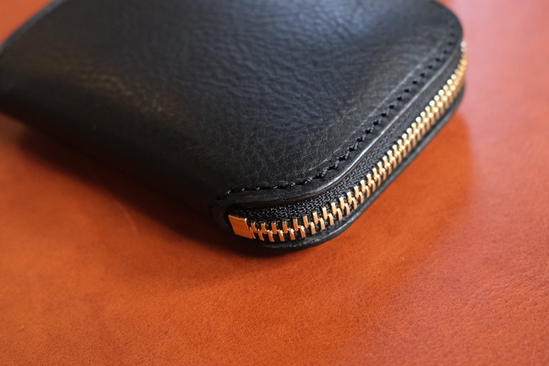 即納》zip wallet【black】 | TENTE Handcrafted
