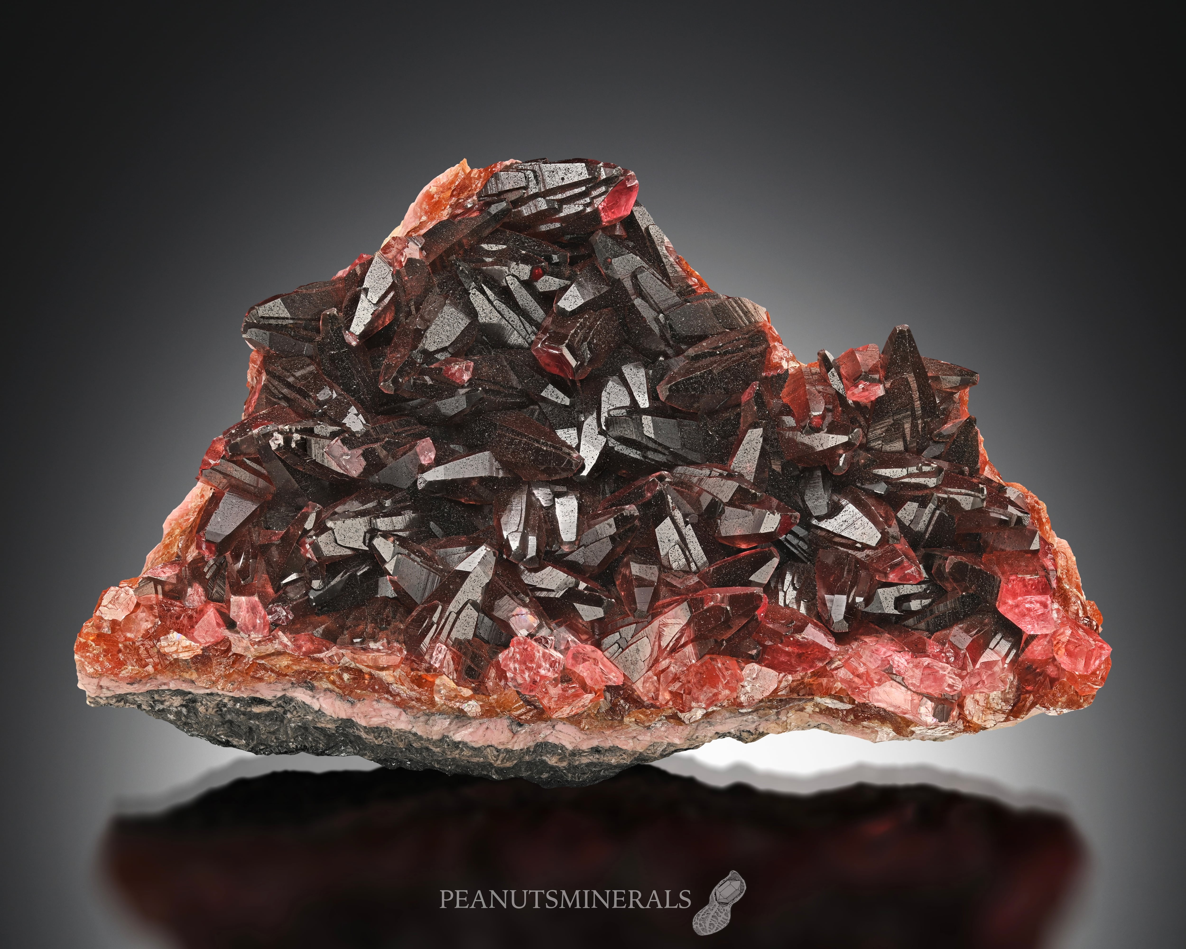 Rhodochrosite | PEANUTS MINERALS Rhodochrosite | PEANUTS MINERALS
