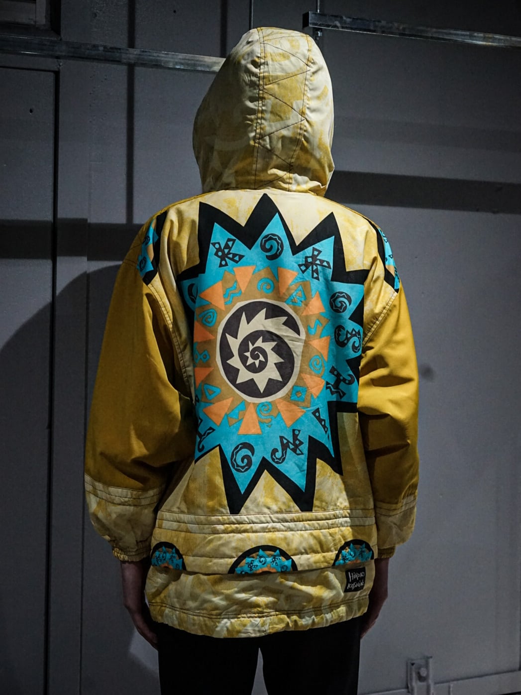 add (C) vintage】“HIROKO KOSHINO” Ethnic Pattern Vintage Mountain  