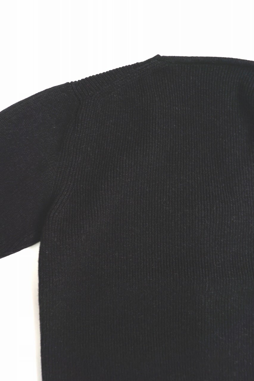 Hand Framed V-Neck C/D