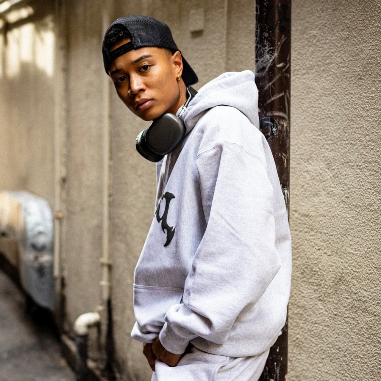 FIRE HEART LOGO HEAVYWIGHT HOODIE