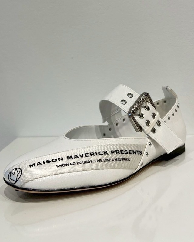 メゾンマヴェリックプレゼンツ  Buckled Ballerina Shoes