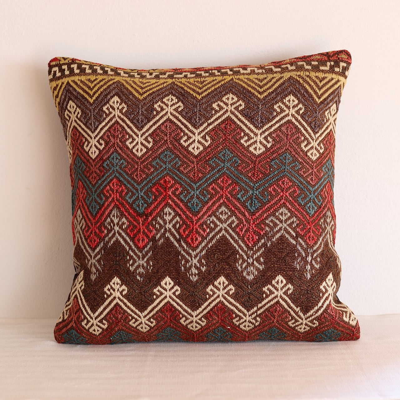 【即納品】一点もの・オールドキリム・ジジムリメイク・クッションカバー(45×45cm)C-15800