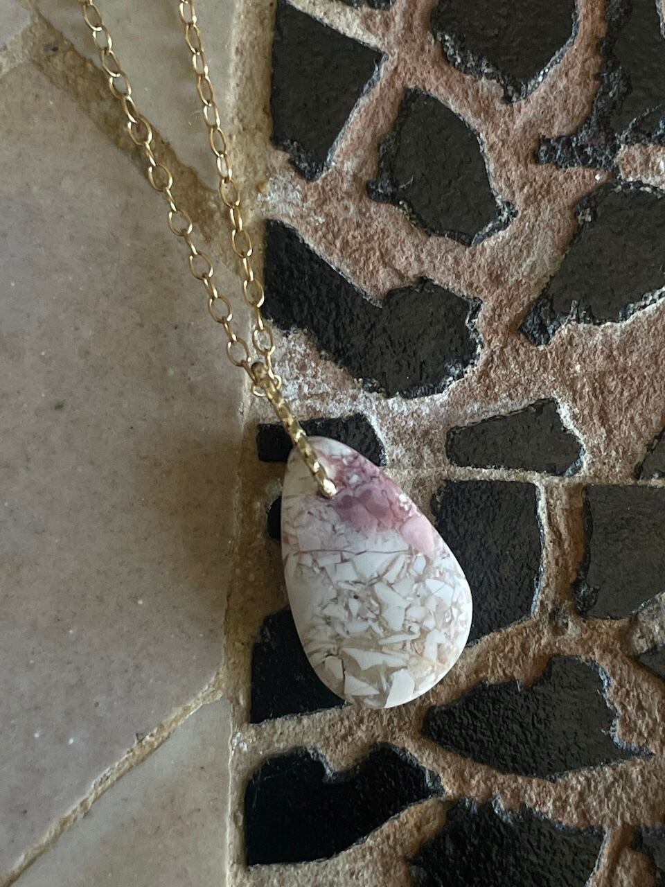 火のエレメント》ヒヤシンスジャスパーのチャーム【変容の花が咲く