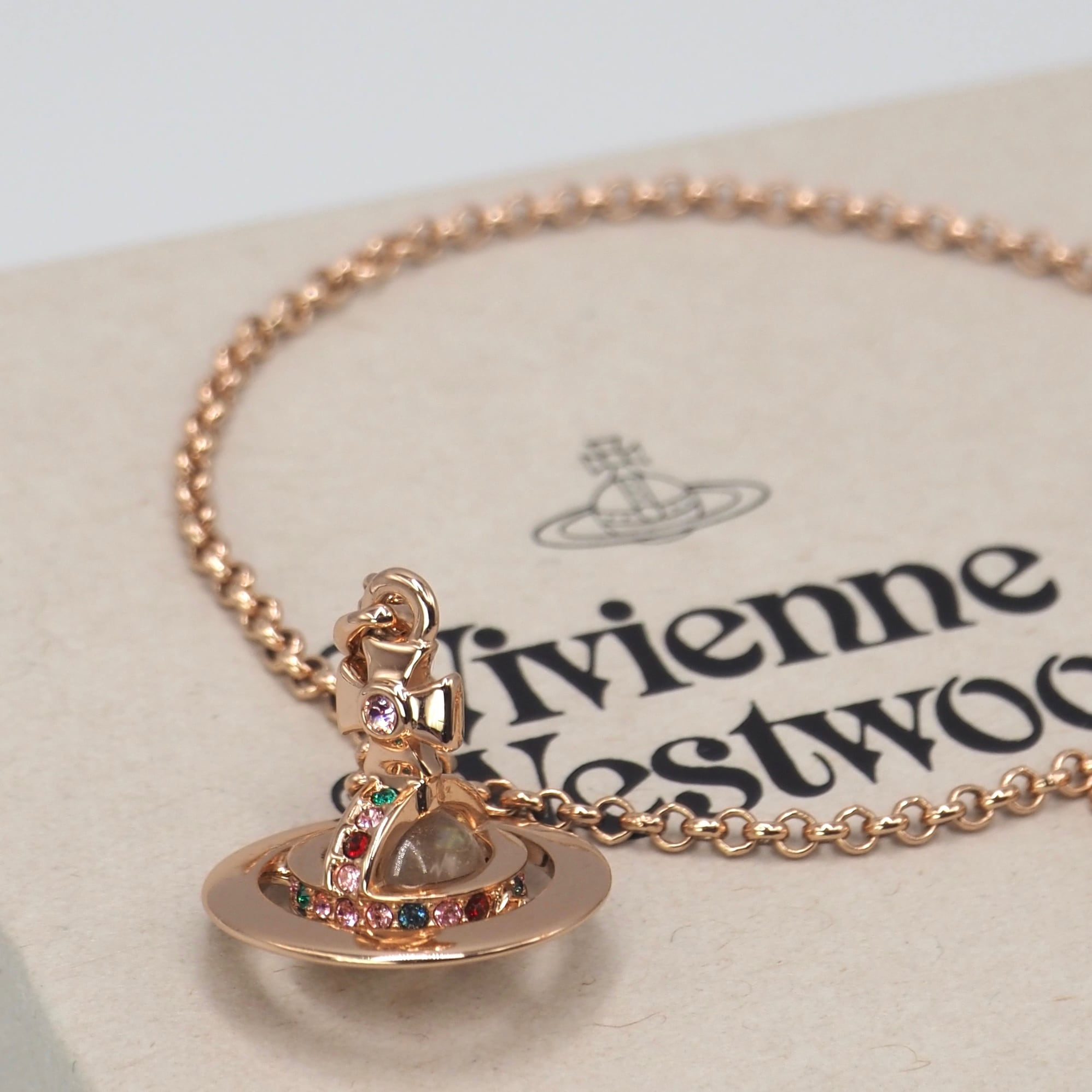 現行品】Vivienne Westwood ニュータイニーオーブ ネックレス 現行品】Vivienne Westwood ニュータイニーオーブ ネックレス