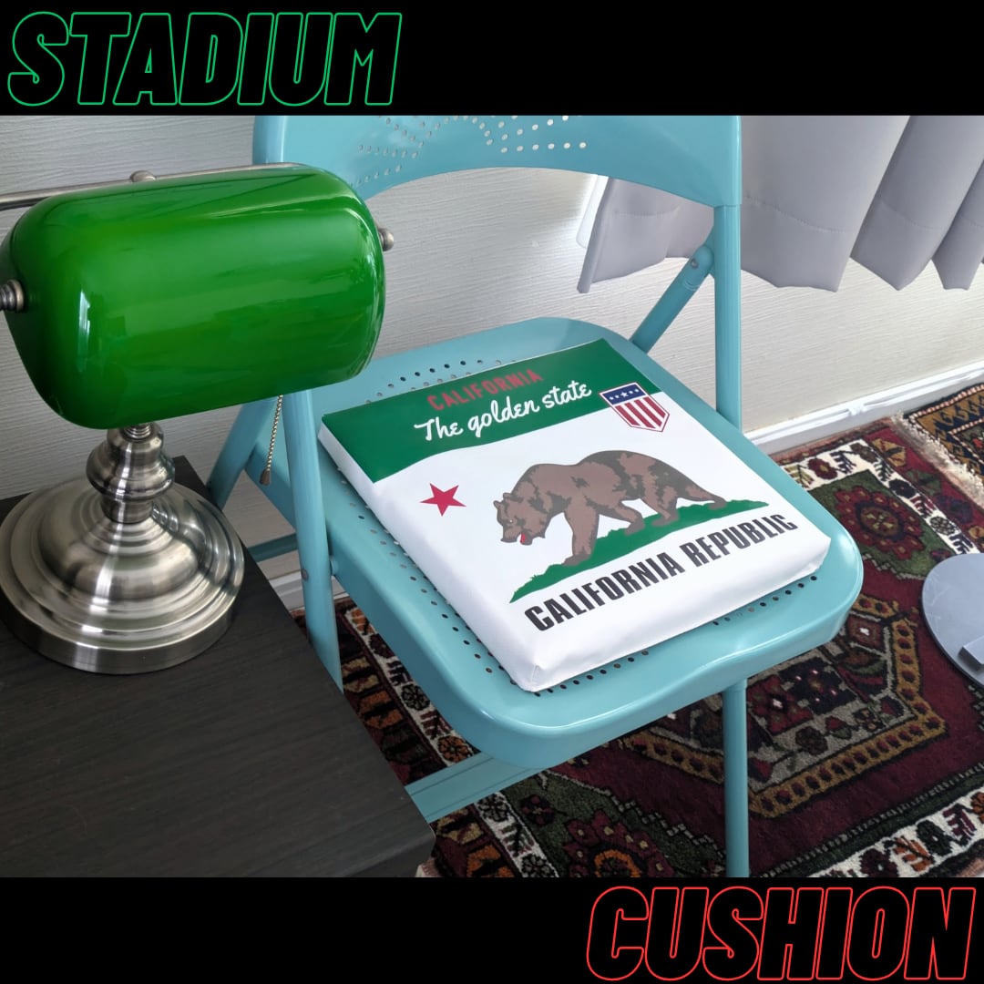 【 STADIUM CUSHION / スタジアム クッション 】 The State of California  / カリフォルニア州旗 / Pennzoil / ペンズオイル〚アメリカン雑貨 アメトイ〛
