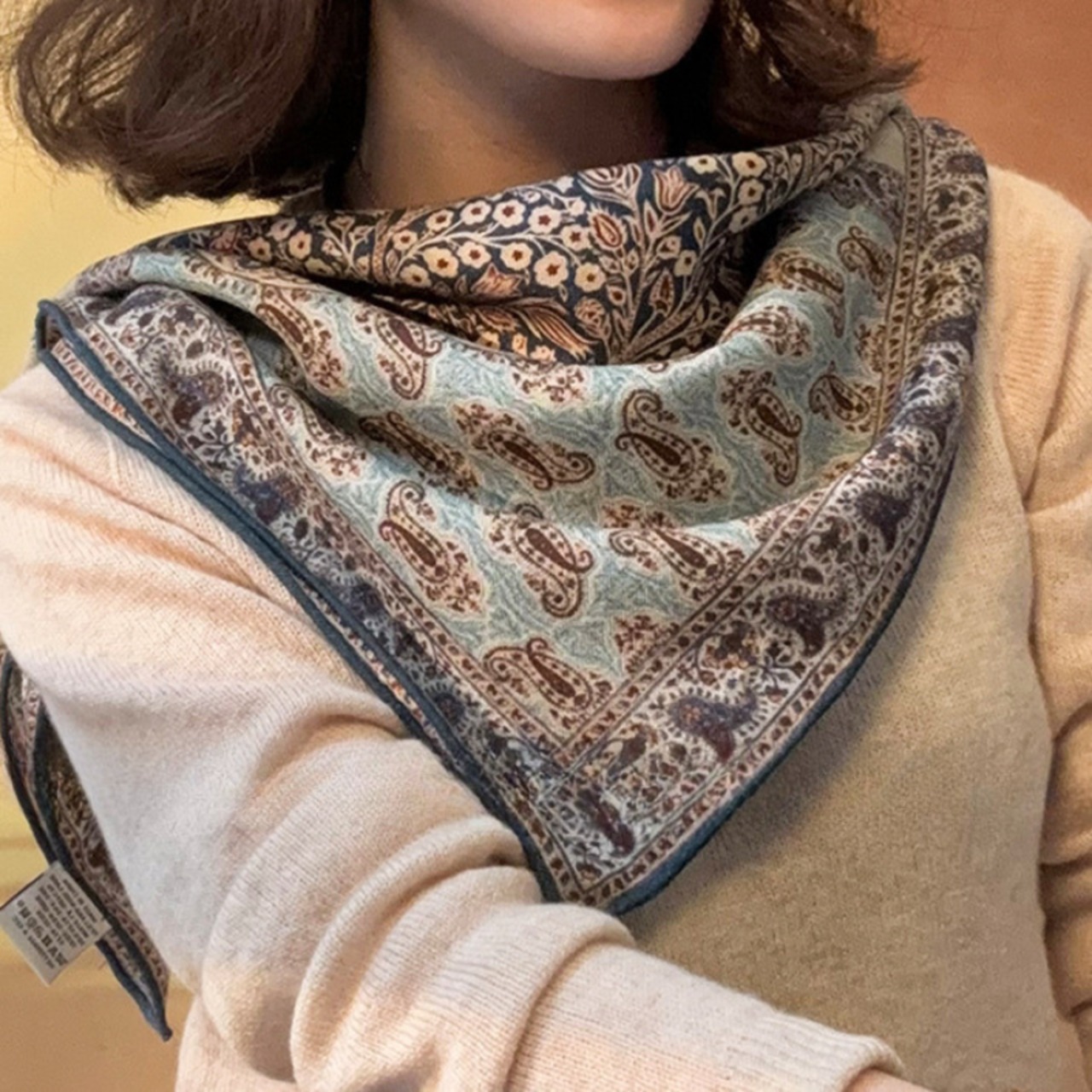 ペイズリー柄プリントスクエアスカーフ W10293