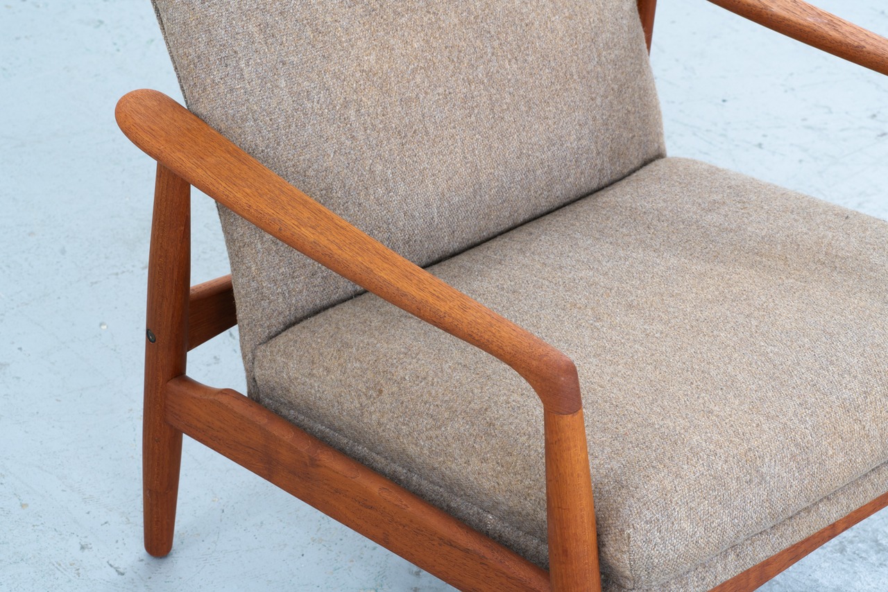 Soren Ladefoged | High Back Easy Chair