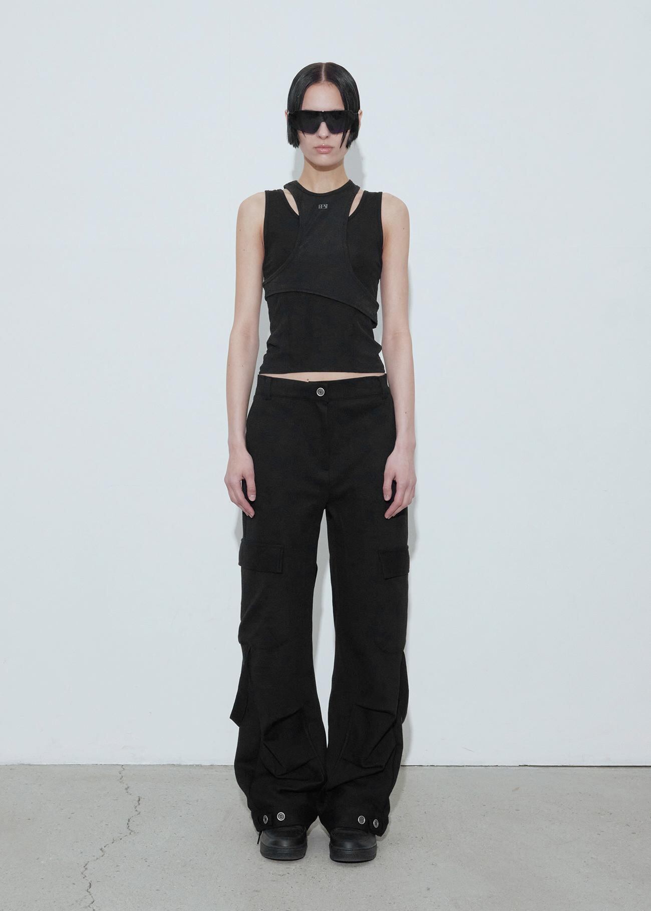 bohemian seoul ズボン パンツ ブラック BOHEMIAN SEOUL] STRAP CARGO SWEATPANTS, BLACK 正規品 韓国ブランド