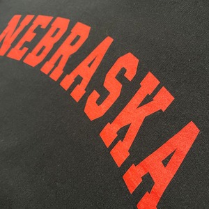 【GILDAN】カレッジ ネブラスカ大学 NEBRASKA アーチロゴ プリント パーカー スウェット プルオーバー フーディー M US古着