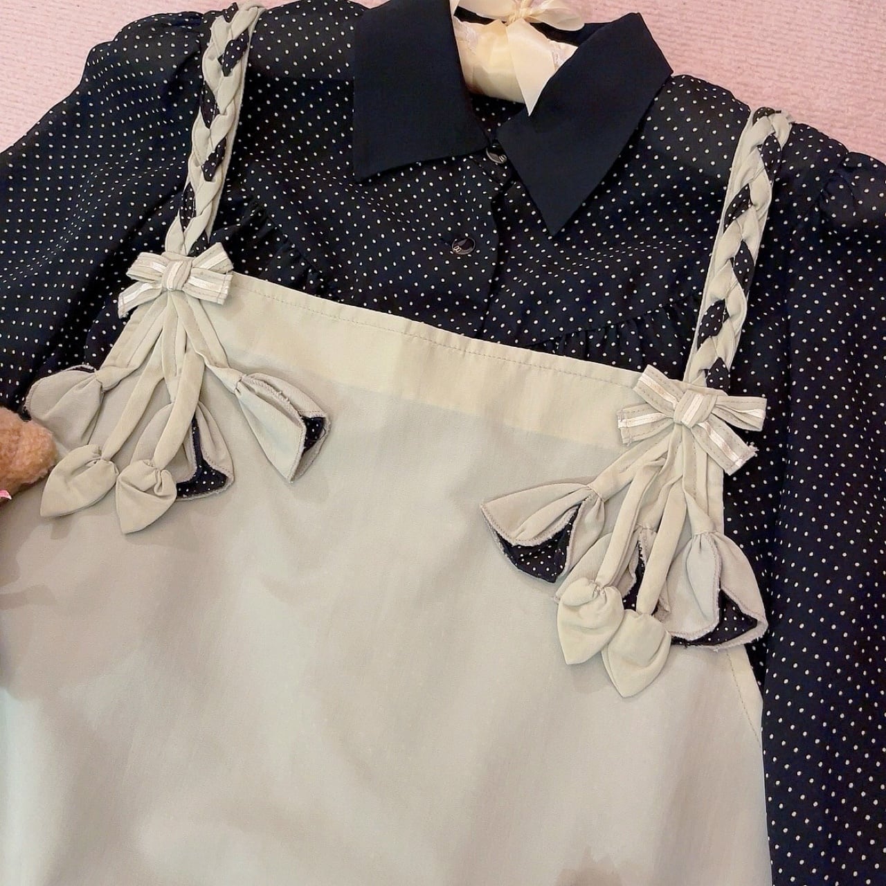 dot ribbon flower jumper skirt