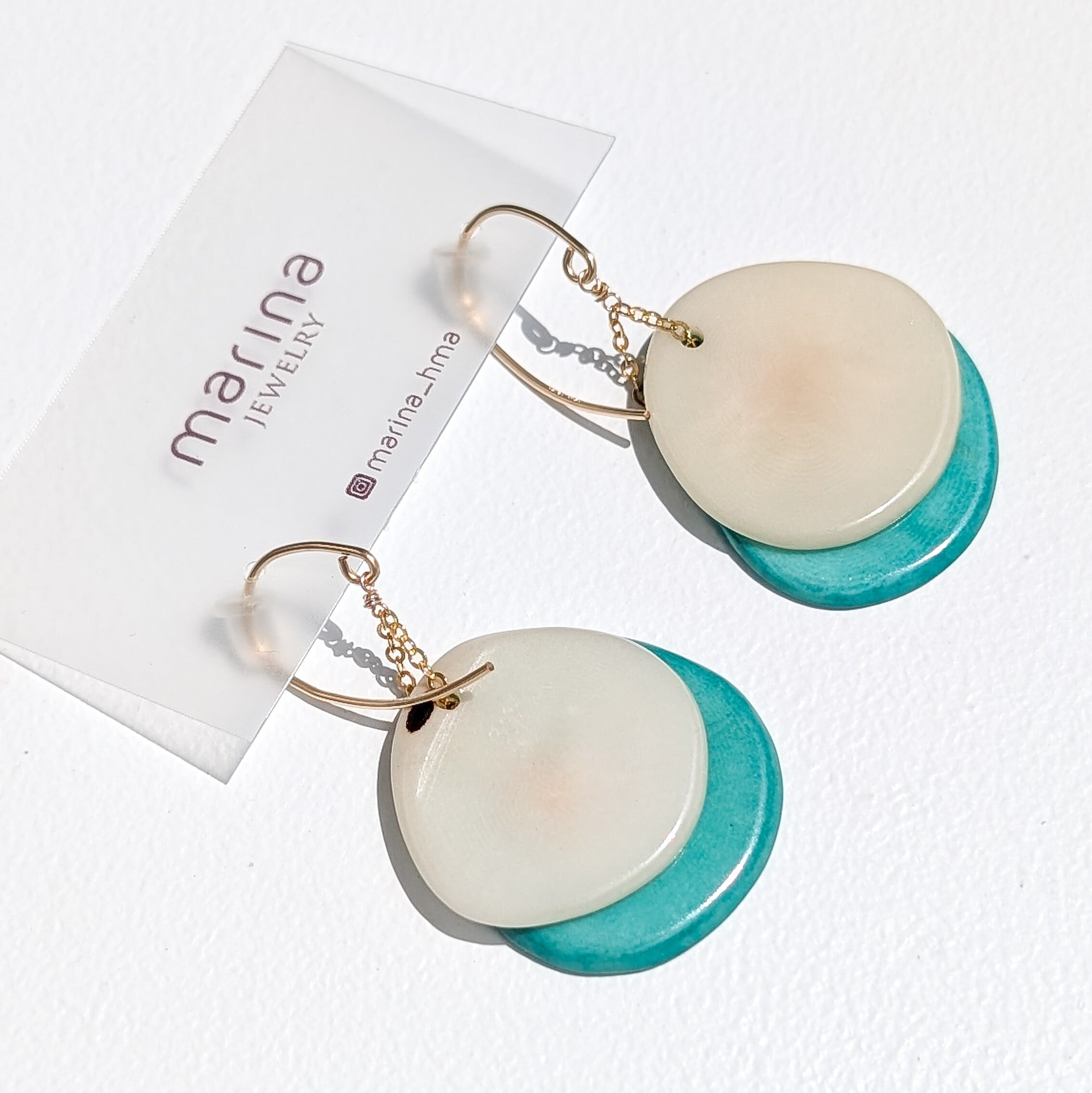 14kgf Green x Beige Tagua Nuts pierced earrings / clip on