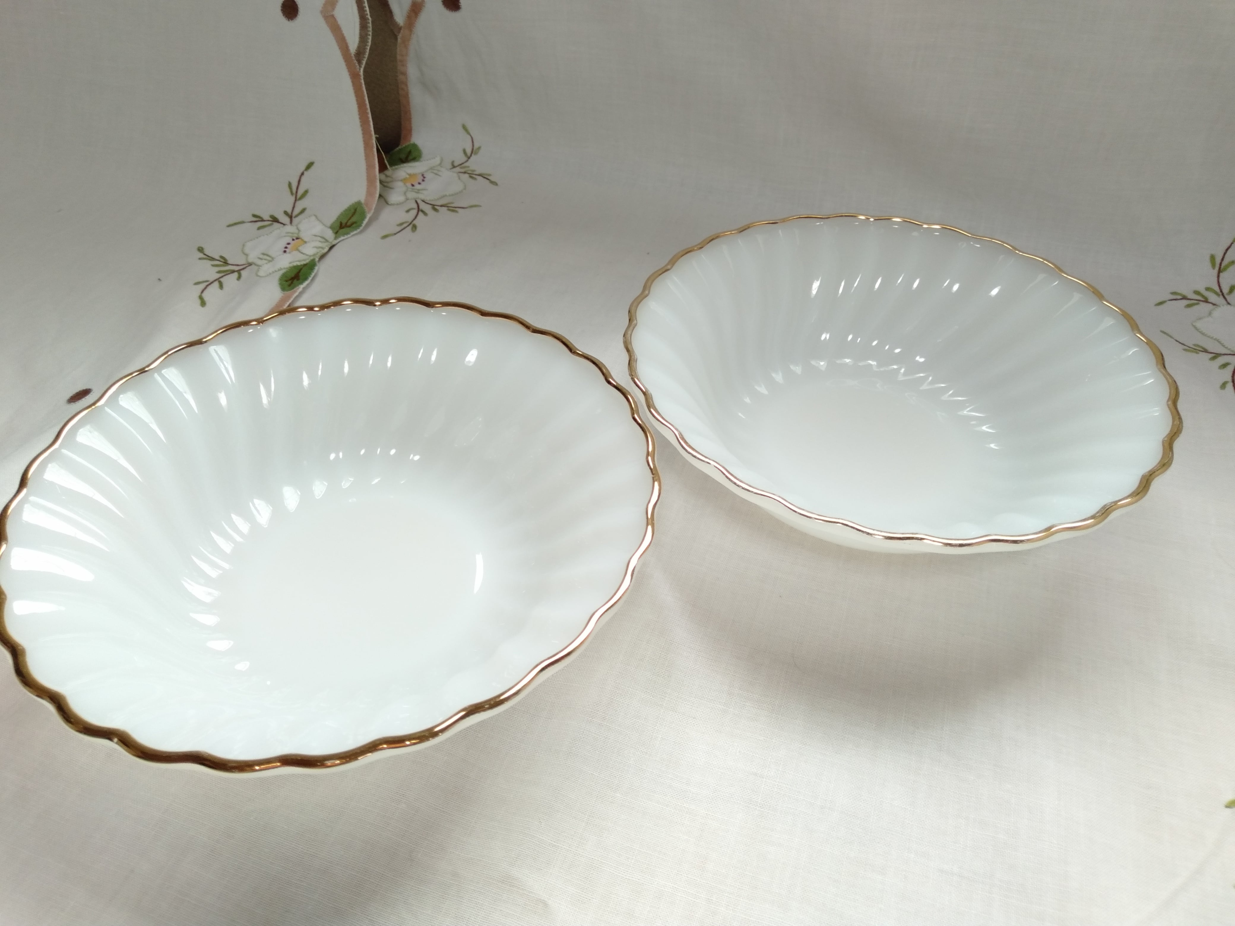 Fire King アンカーホッキング社 シェル シリアルボウル (ゴールドトリム) 2枚セット