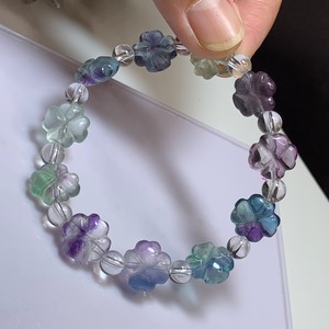 1.色合いが美しい・クローバーフローライト