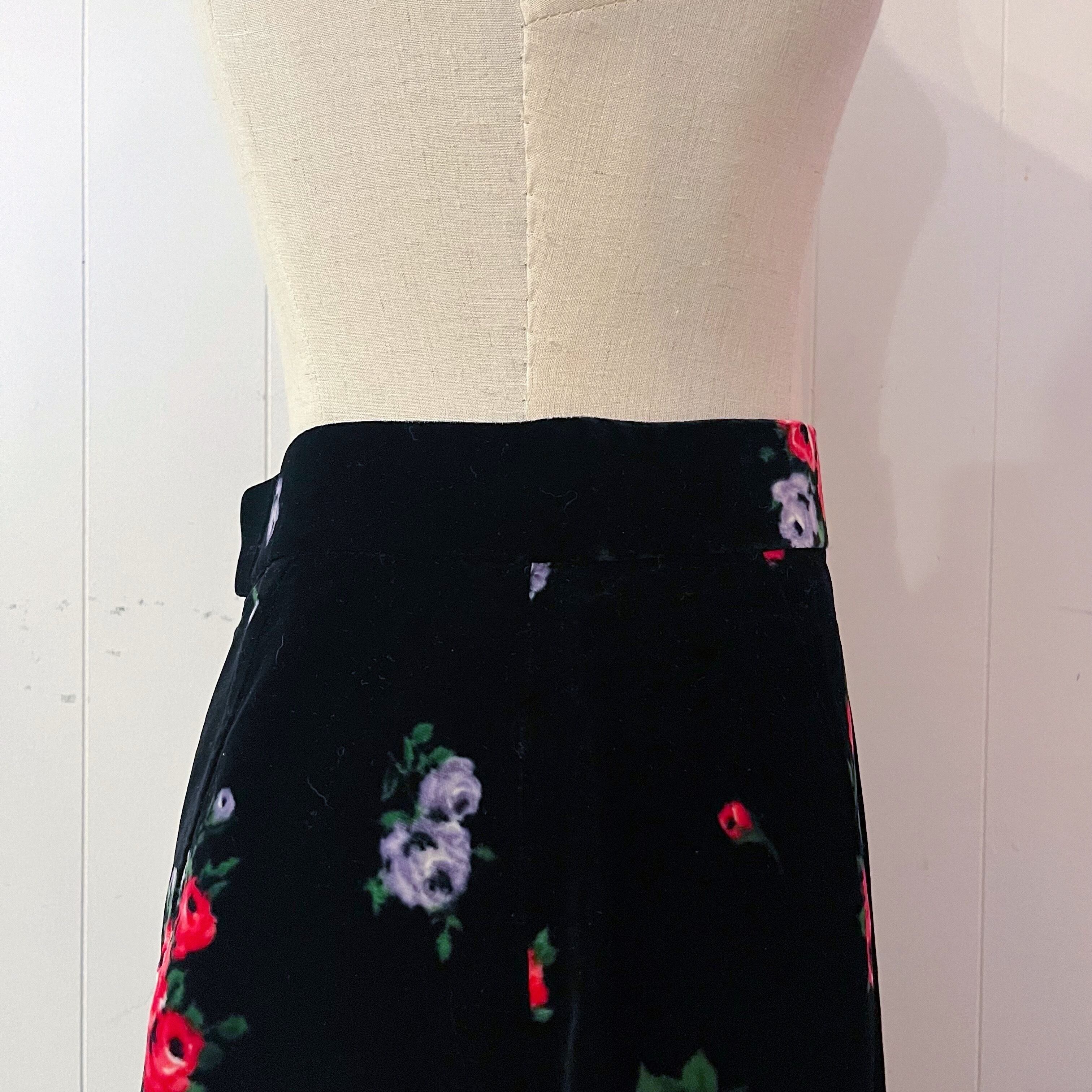 black rose velvet long skirt