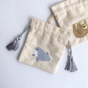 F248009_アニマル刺繍巾着ポーチ3