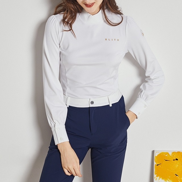 シンプル　長袖トップス　ハイネック