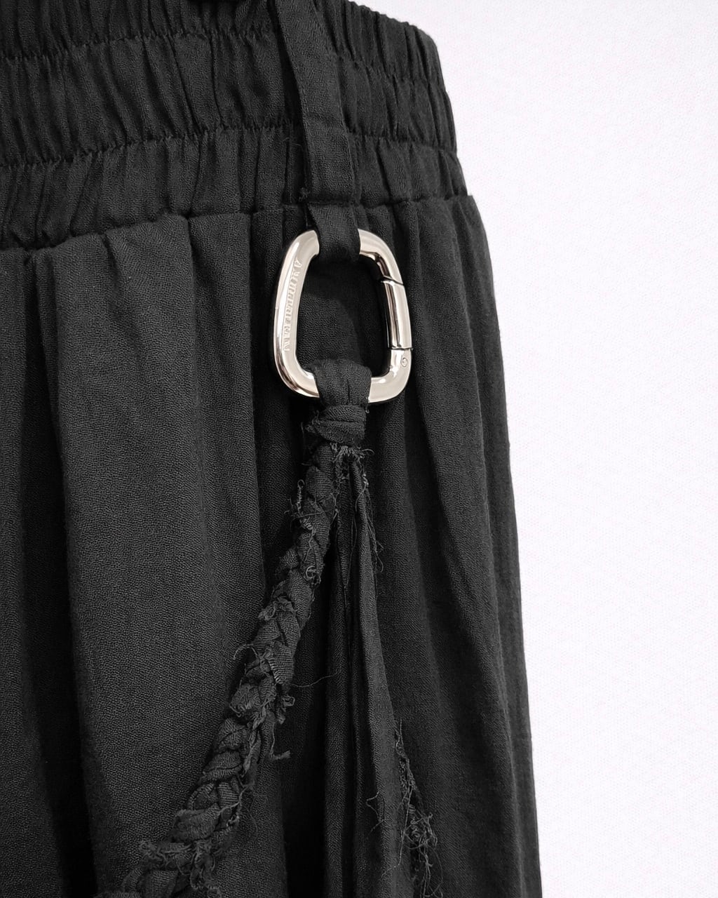 ネイティブシアークロップドパンツ|ブラック | AMBERGLEAM