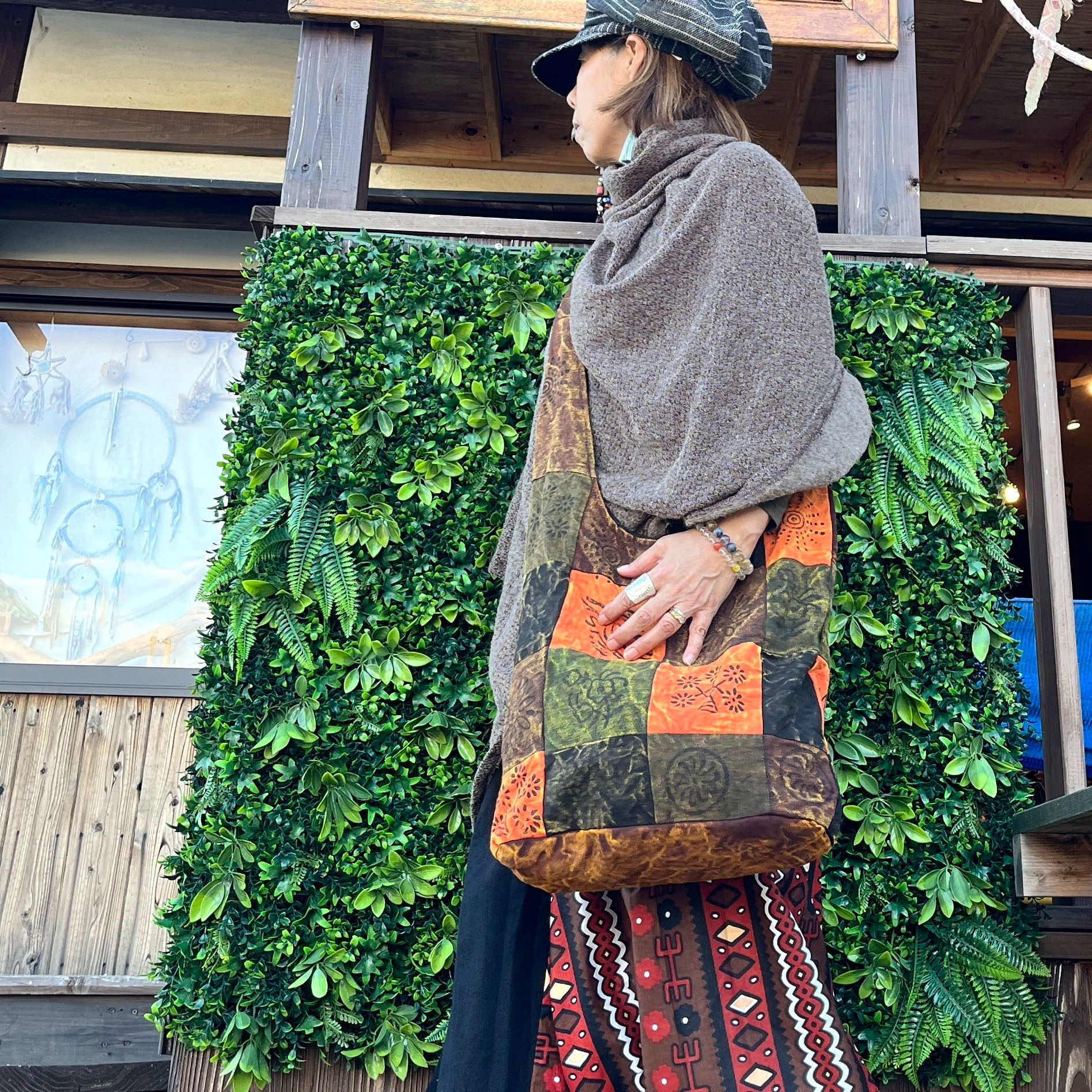 プリントパッチワークショルダーバック | アジアン雑貨ルチュ