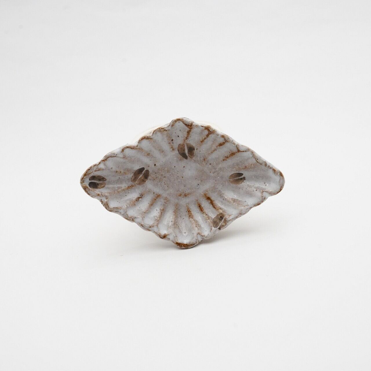 【陶彩工房Canoe】「コーヒー豆」ひし形豆皿40