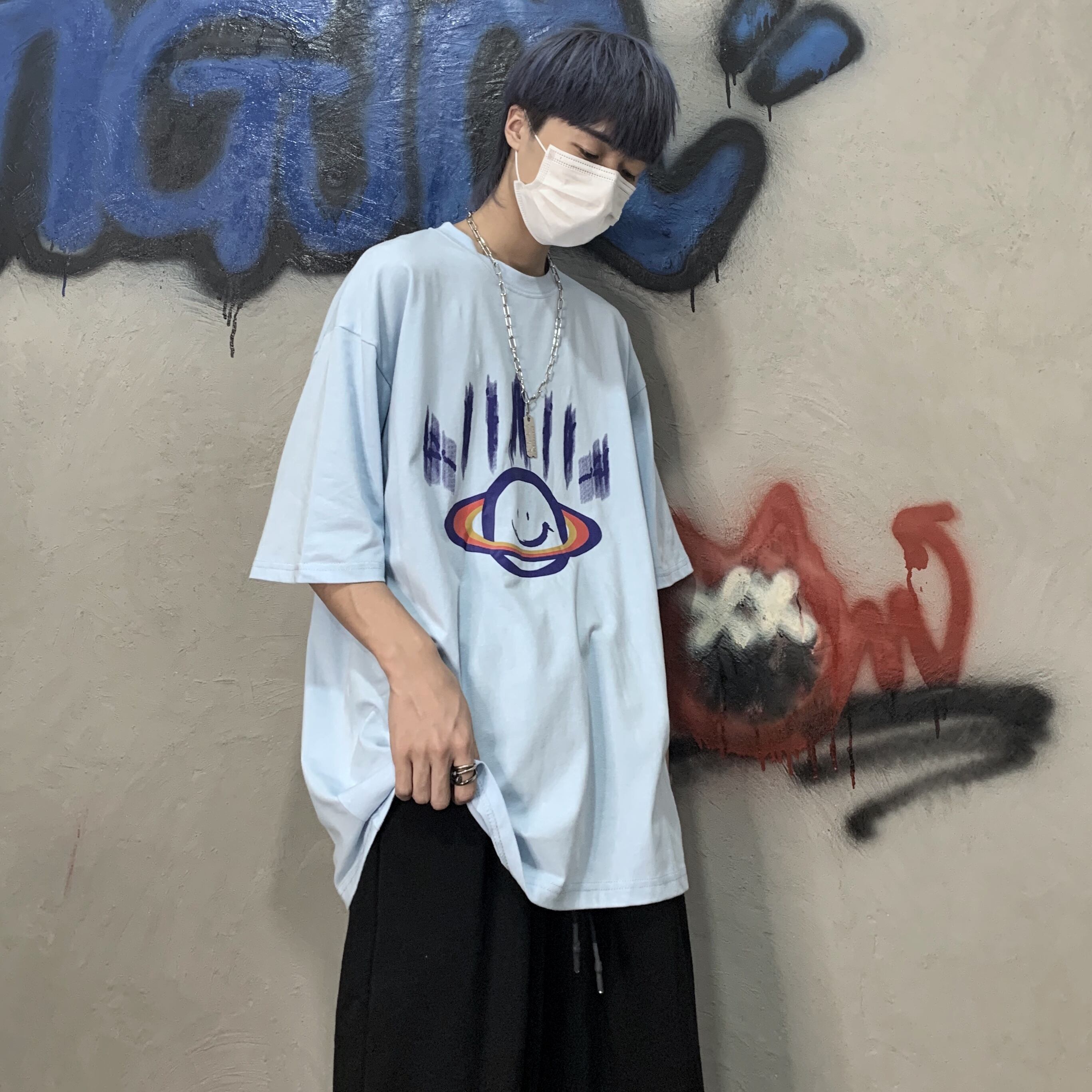 送料無料】KOREA オーバーサイズ土星くんプリント柄ルーズTシャツ