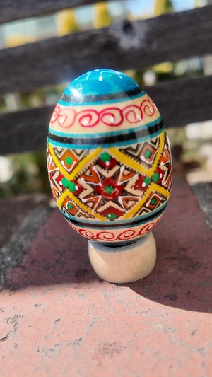 装飾用木製プィサンカ（イースターエッグ）with stand　コロミヤモデル