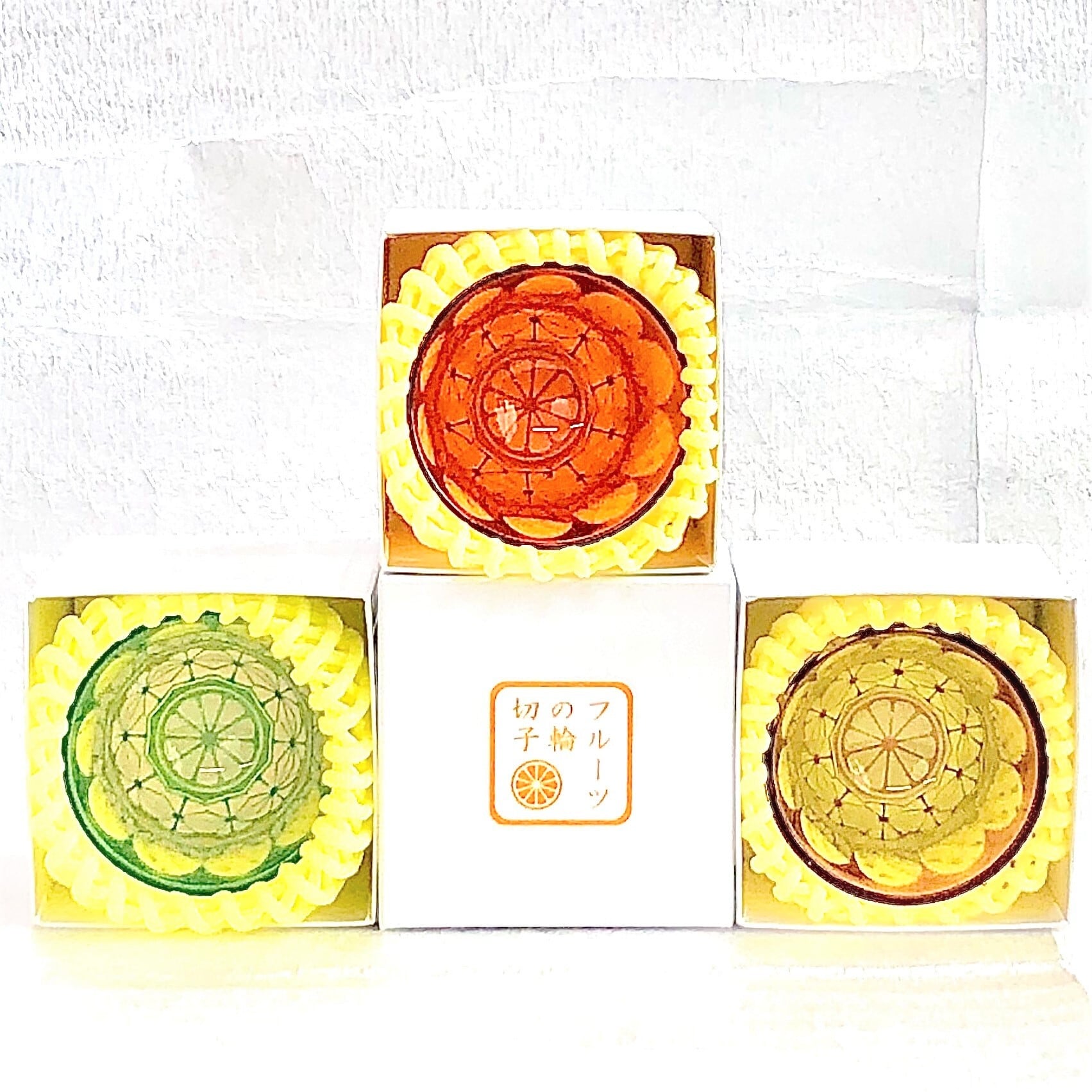 フルーツレモン（金赤×プラセオ）ぐい呑 | 椎名切子（GLASS-LAB) 江戸