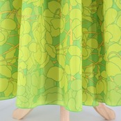 フラダンス 衣装 ワンピース ドレス ココエミリー グリーン系 CoCoEmily 日本製 パフスリーブ イエロー系 グラデーション かわいい 鮮やか 華やか 明るい ハワイアン アロハ ハワイアンプリント フラ ダンス レッスン 練習 明るい印象