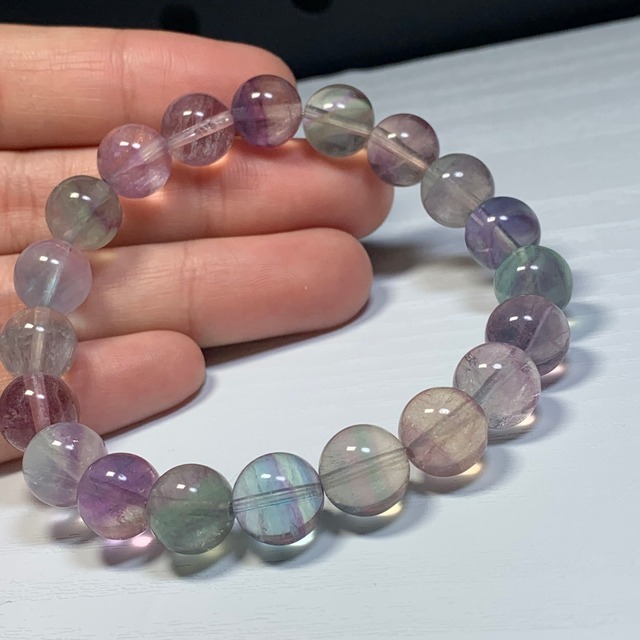 A66.優しい多彩なグラデーションフローライト・ブレスレット