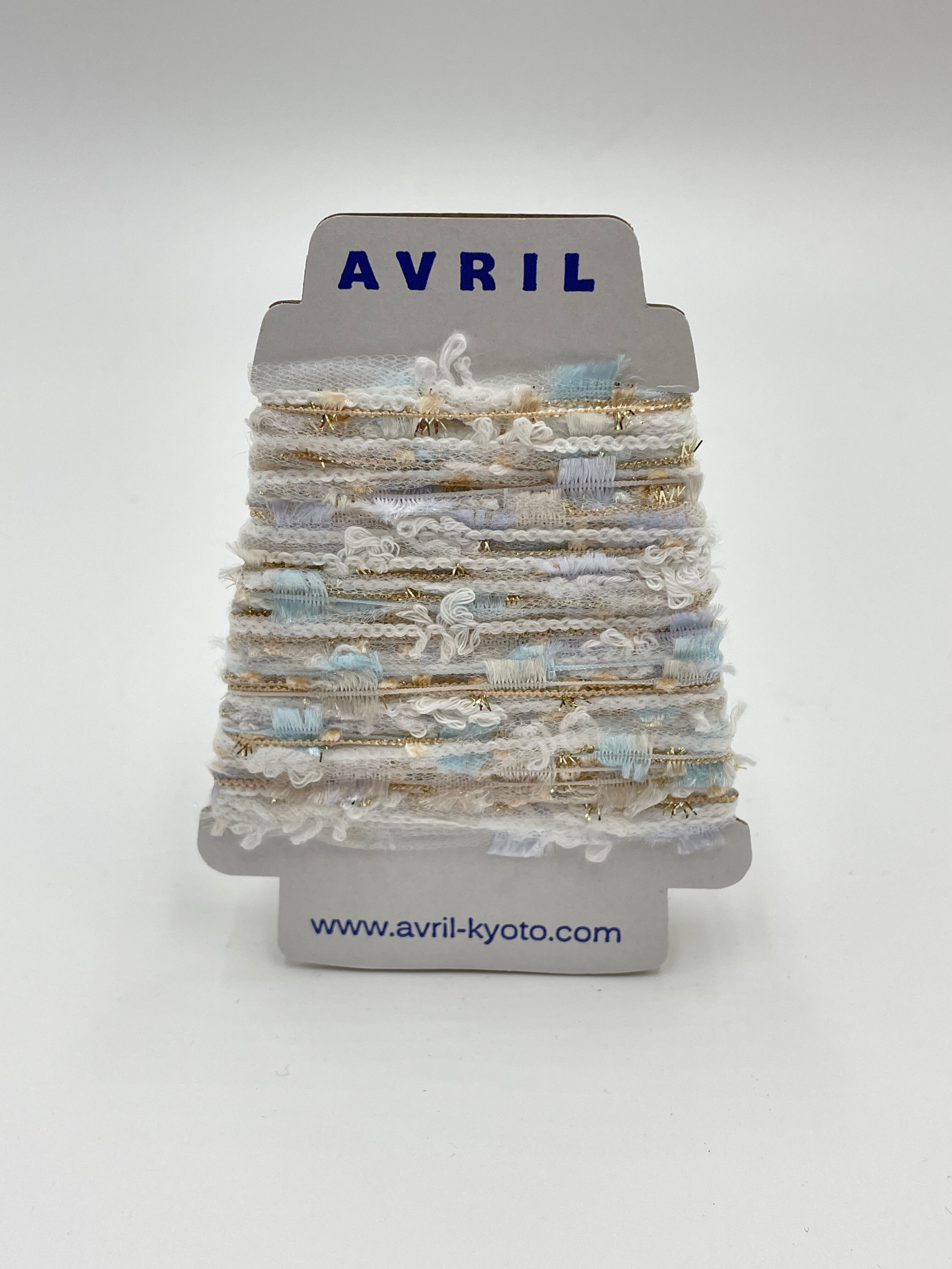 集めたくなる♬楽しい♬可愛い♡『ちょこっと巻きのファンシー糸』AVRILペラコーン111