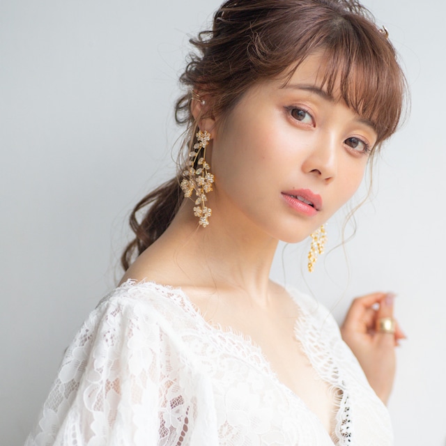 n14-pe59【ピアス ／イヤリング】ジルコニア フラワー ウェディング ブライダル ゴールド