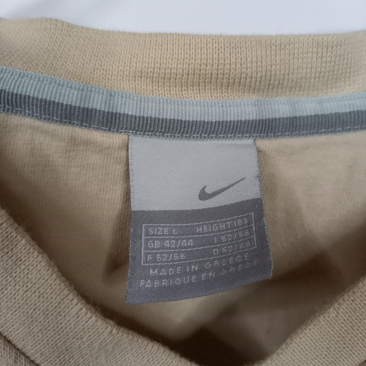 ナイキ　Vネック　スウェット　トレーナー　プルオーバー　裏起毛　ベージュ　L