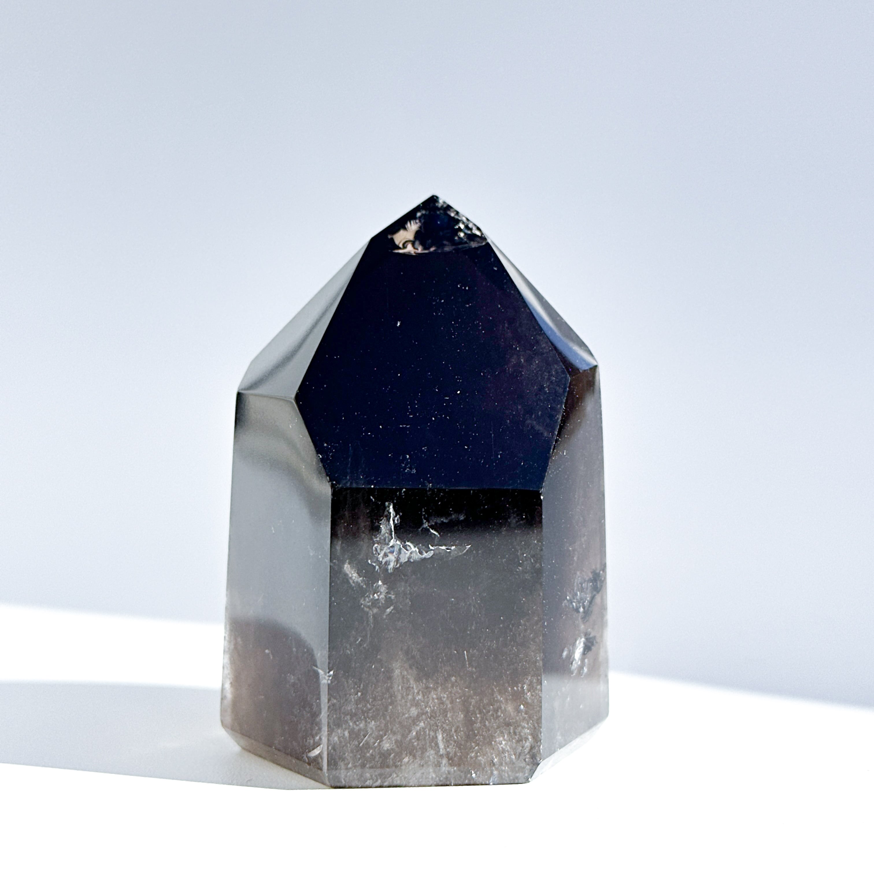 黒 / Black | Kamoku［カモク］インテリア天然石・鉱物のネットショップ